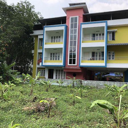 En Jays Residency Lägenhet Kottayam Exteriör bild
